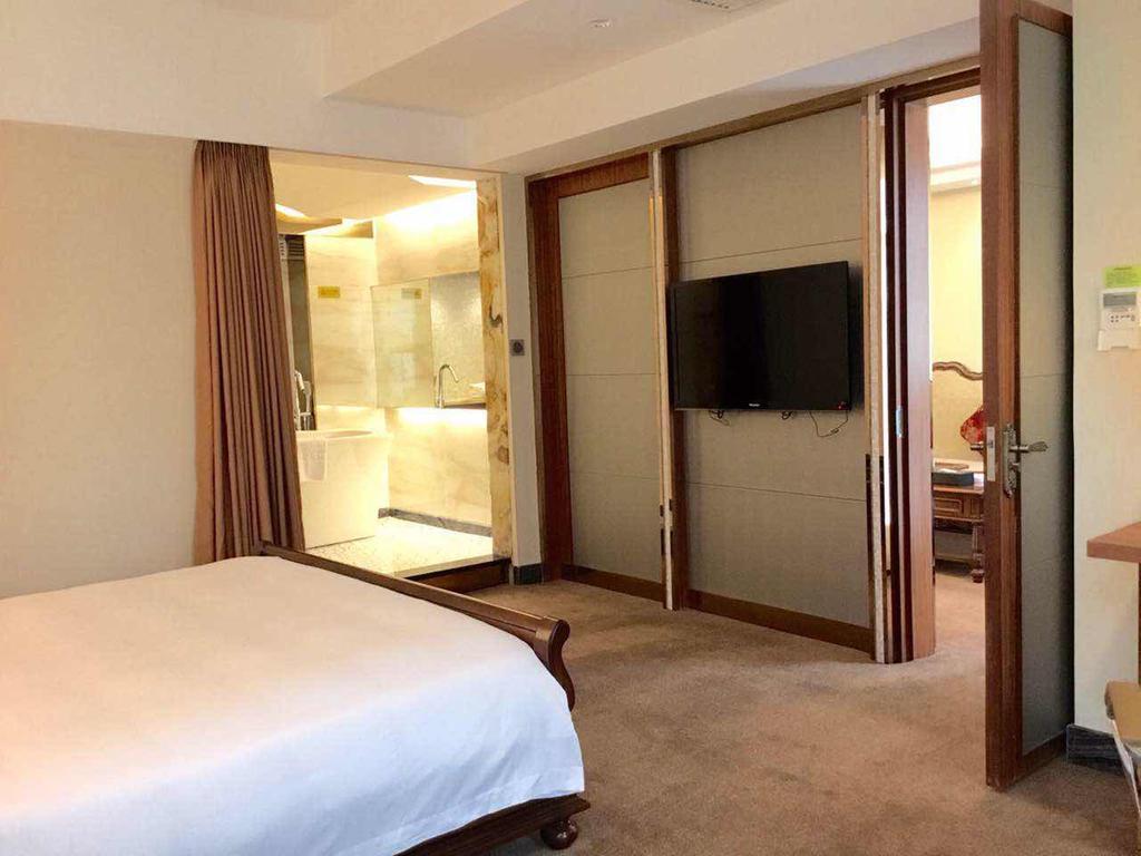 Asian Star Hotel Zhuhai Dış mekan fotoğraf