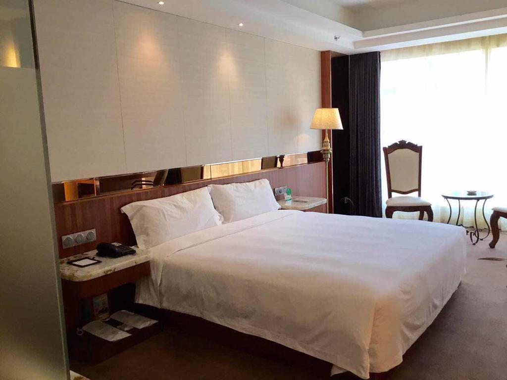 Asian Star Hotel Zhuhai Dış mekan fotoğraf